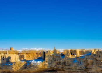 قلعه و دژ ایزد خواست در استان فارس