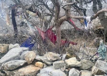 مقبره یکی از پیران اورامانات