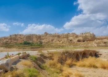 قلعه و دژ ایزدخواست