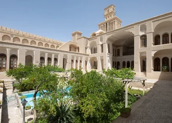 خانه آقا زاده ابرکوه