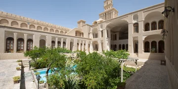 خانه آقا زاده ابرکوه